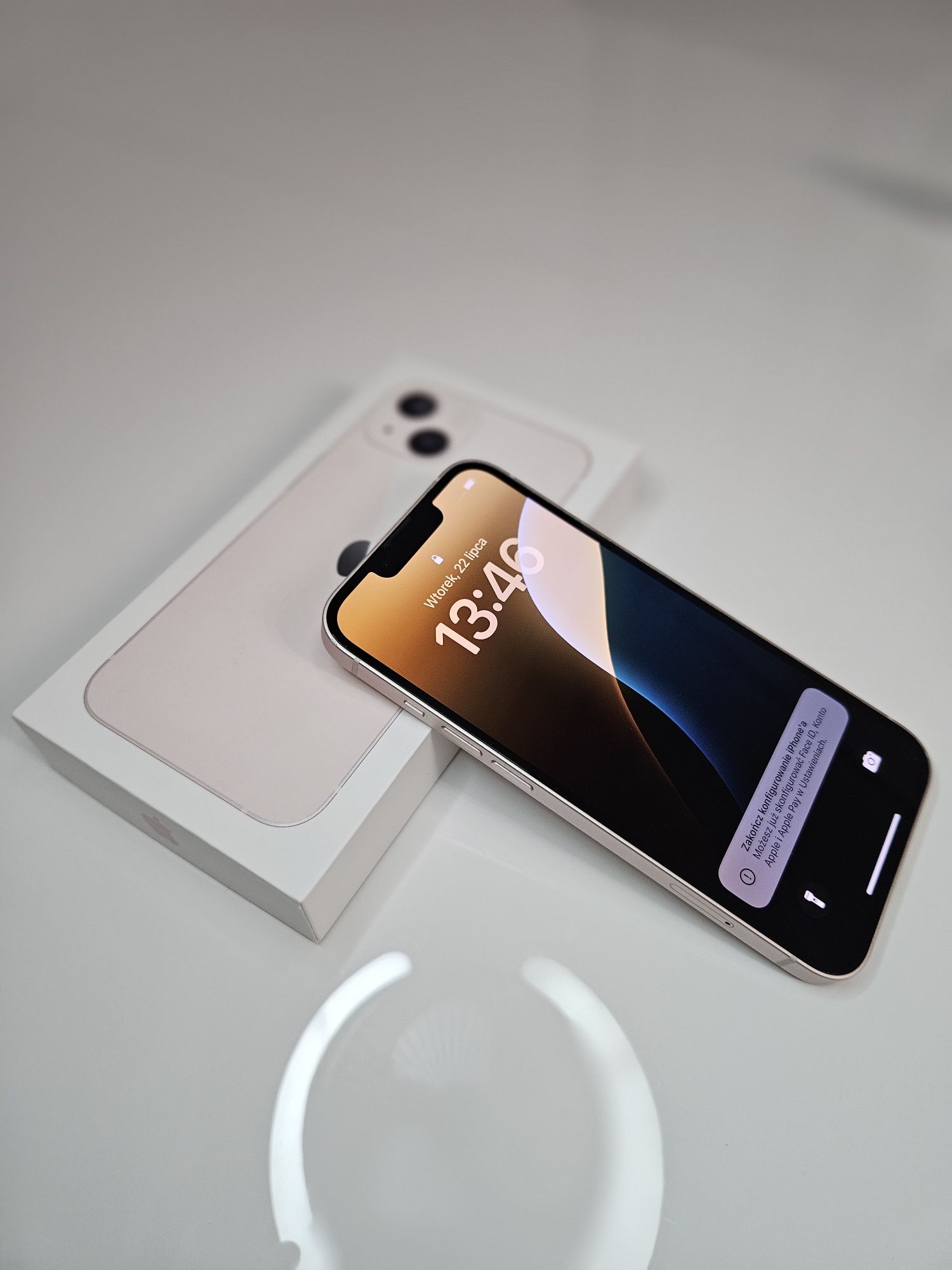 Iphone 13 256gb + ładowarka