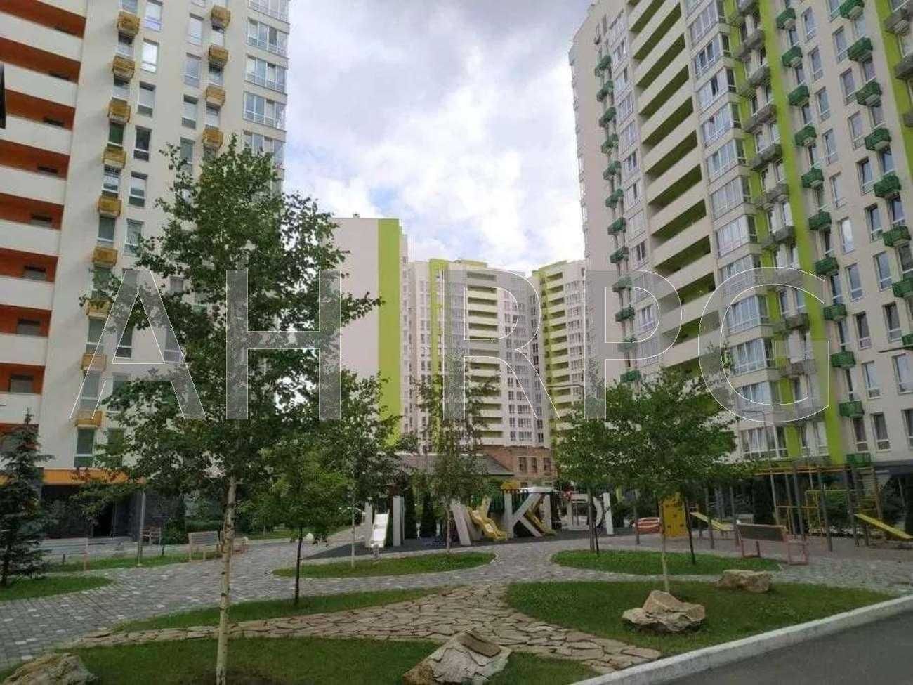 Продаж 1 кім.квартири у новому ЖК біля метро Нивки