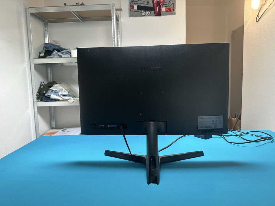Monitor Samsung 22’’ Full HD (LS22F354FHUXEN) – Excelente Estado