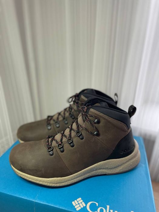 Взуття чоловіче Columbia