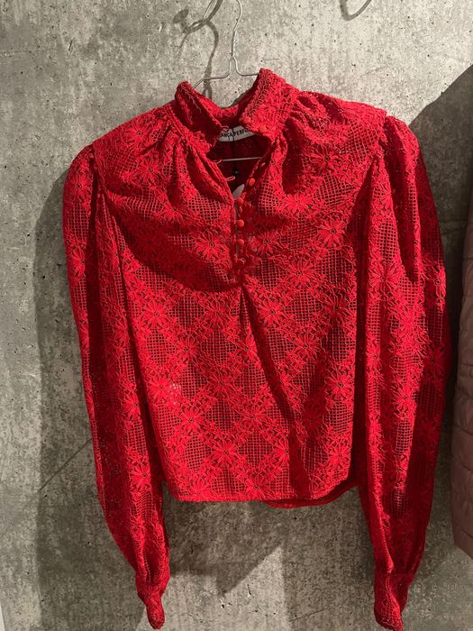 Camisa/blusa lança perfume