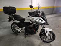 Honda NC 750X com Extras