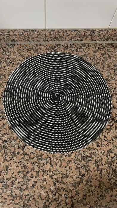 Vendo 36 individuais de mesa valor negociavel