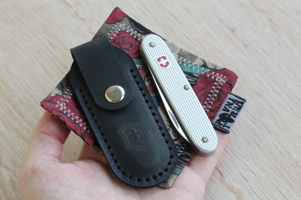 кожаный чехол из натуральной кожи для мультитула Leatherman Victorinox