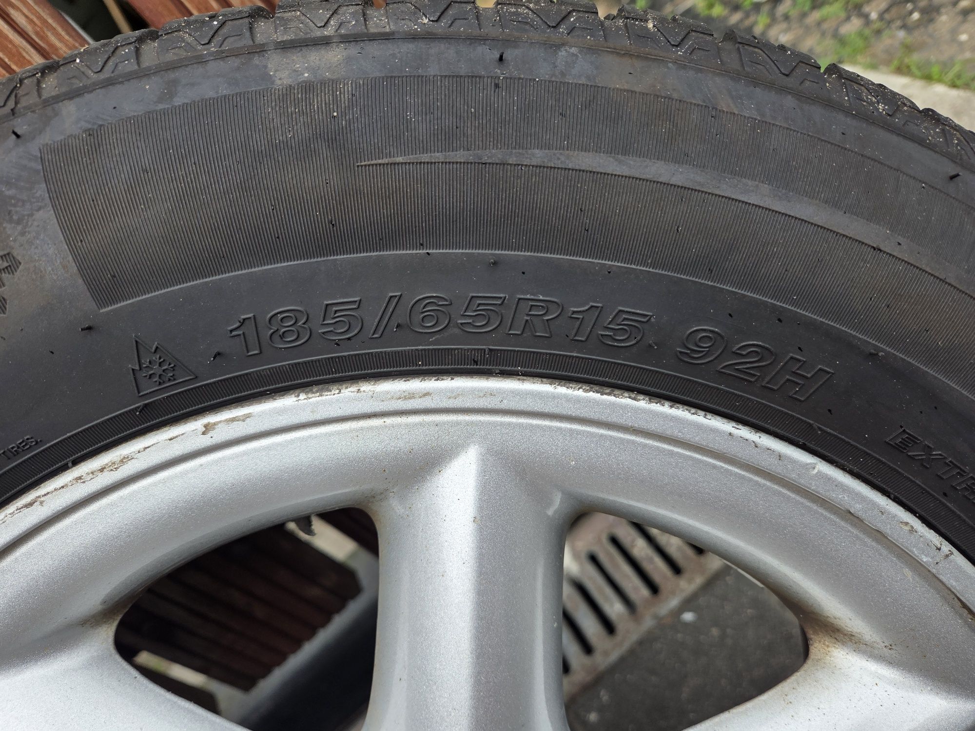 Komplet kół Goodride alufelgi 185/65 R15 zima