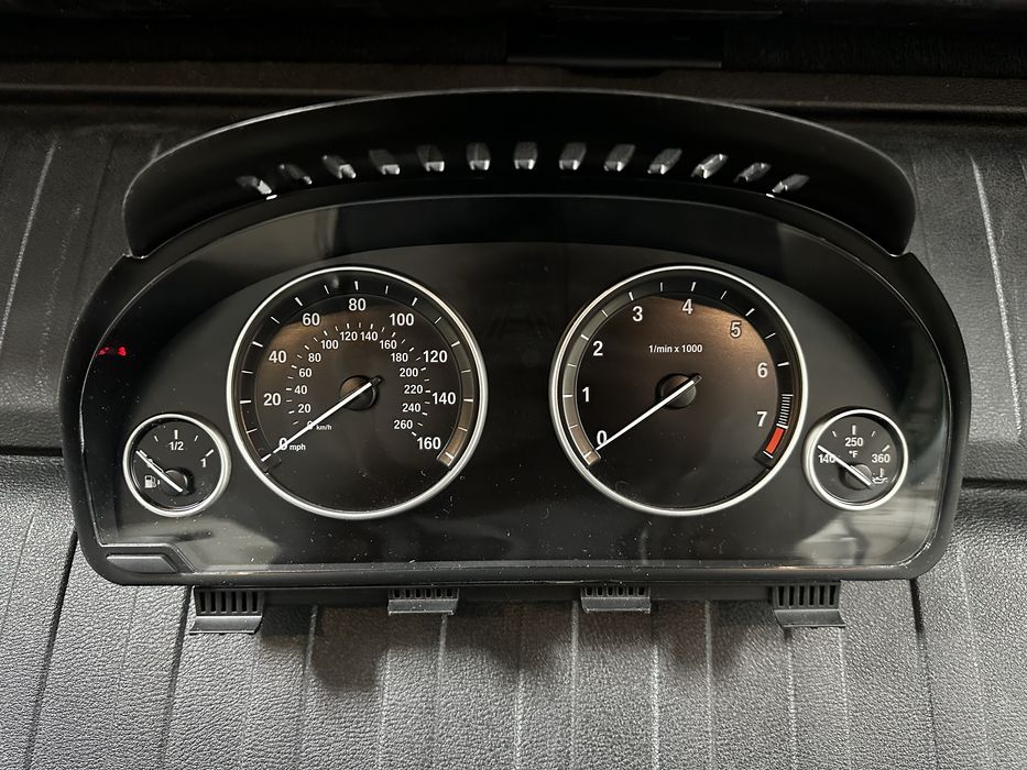 Приборная панель оригинал приборка BMW F10 F30 F20 F22 F15 F16 F25 Ф