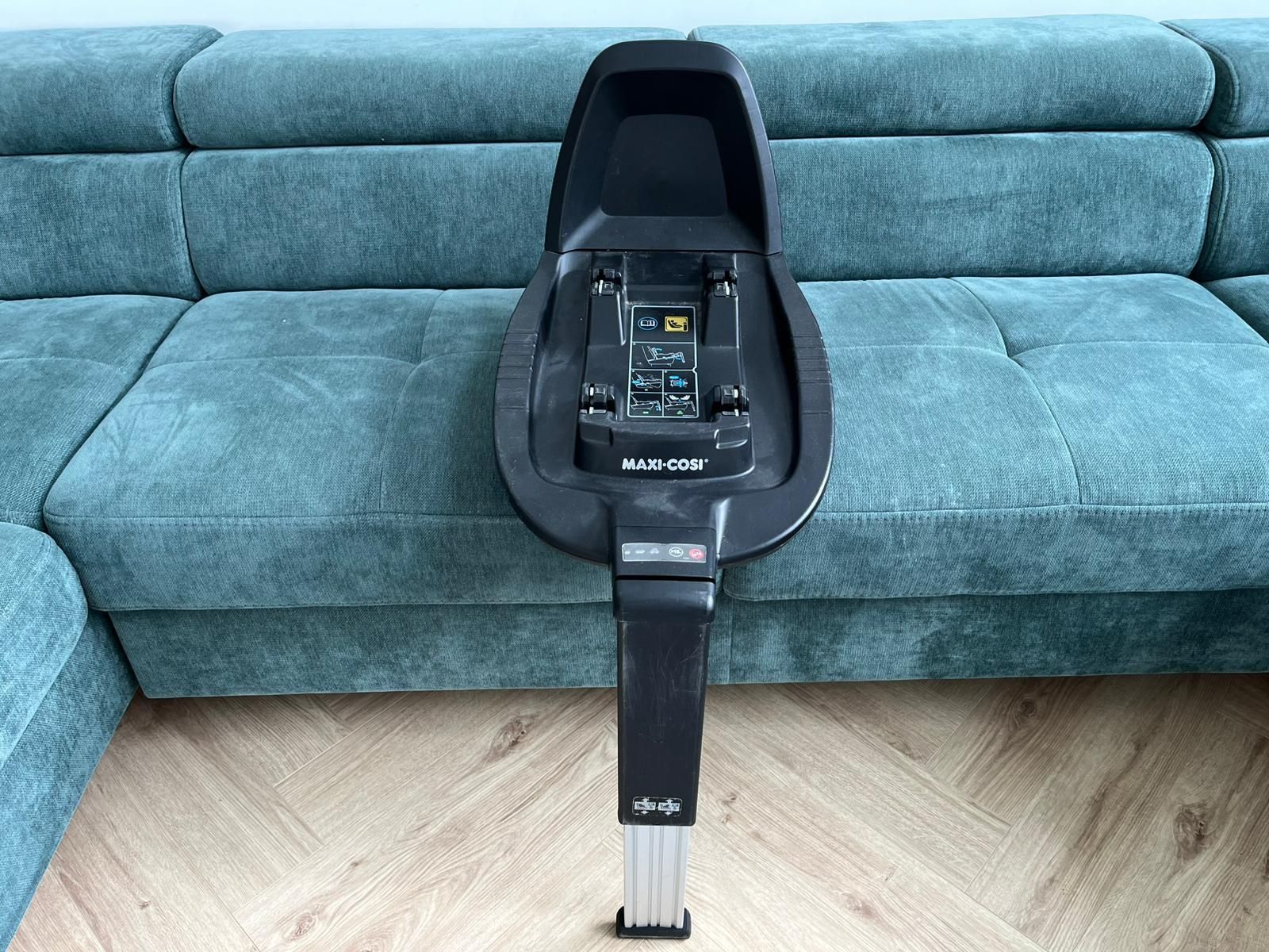 Fotelik nosidełko Maxi-Cosi Tinca z bazą isofix