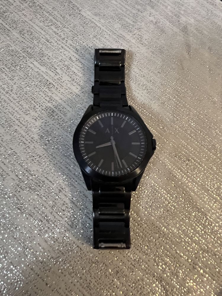 Zegarek Armani czarny na bransoletce