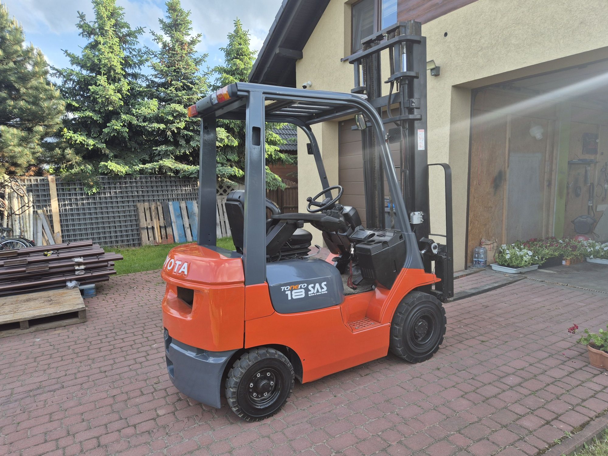 Wozek Widlowy  Toyota 7FDF18