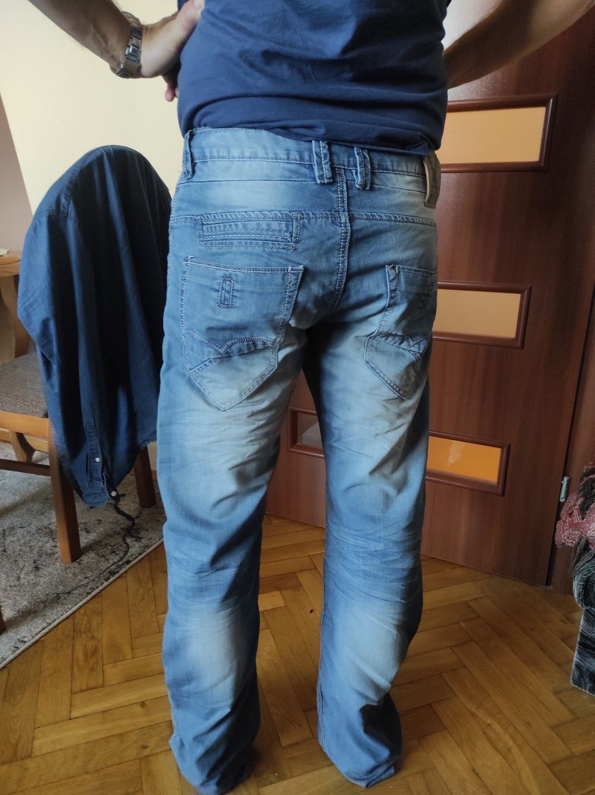 Spodnie męskie jeans L