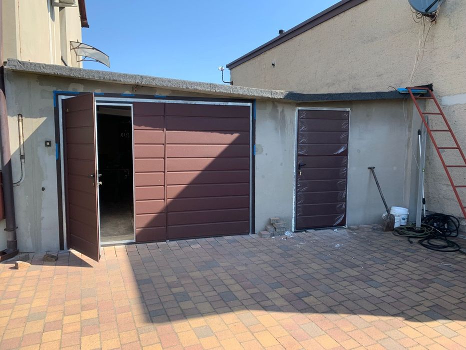 Drzwi Brama Garażowa Producent Montaż otwierane do środka