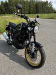 Yamaha XSR125 Legacy 2024 – jak nowa, tylko 300km przebiegu!
