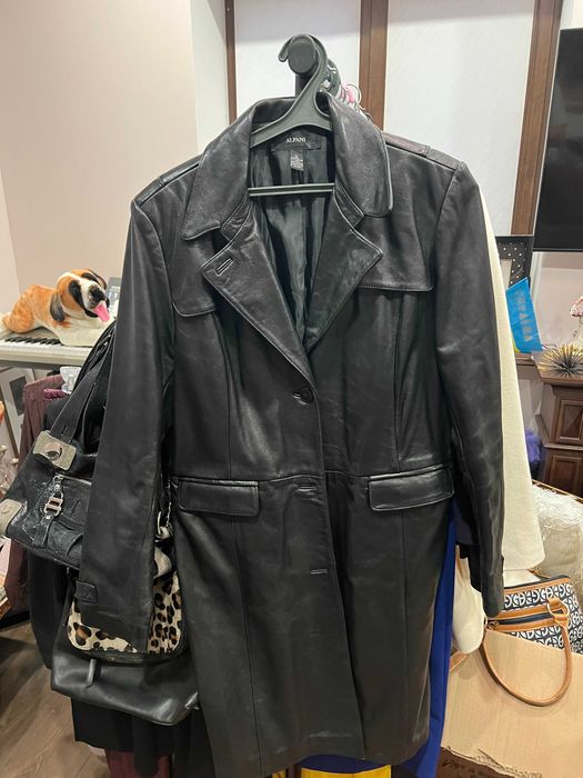 Пуховики и куртки