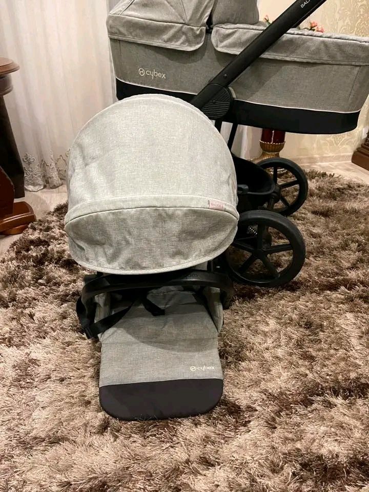 Cybex Коляска Візок Каляска 2 в 1 
В хорошому стані