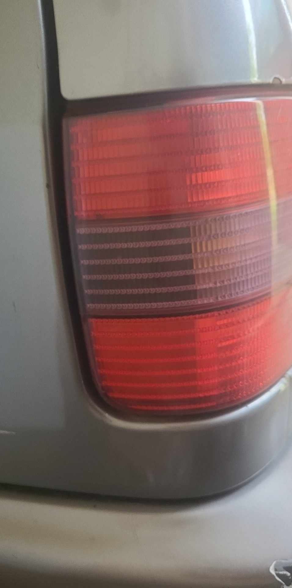 Lampy tylne passat b4 kombi KOMPLET