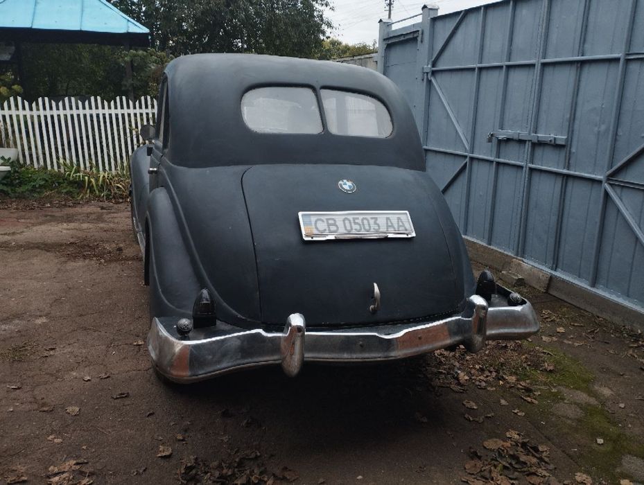 Продам ретро авто BMW