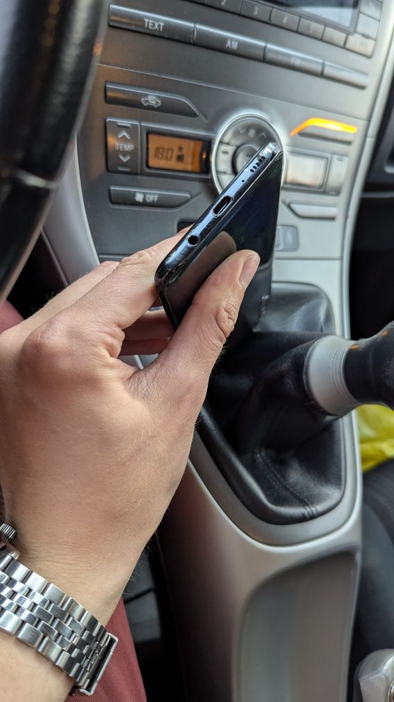 Samsung Galaxy A70 w stanie dobrym