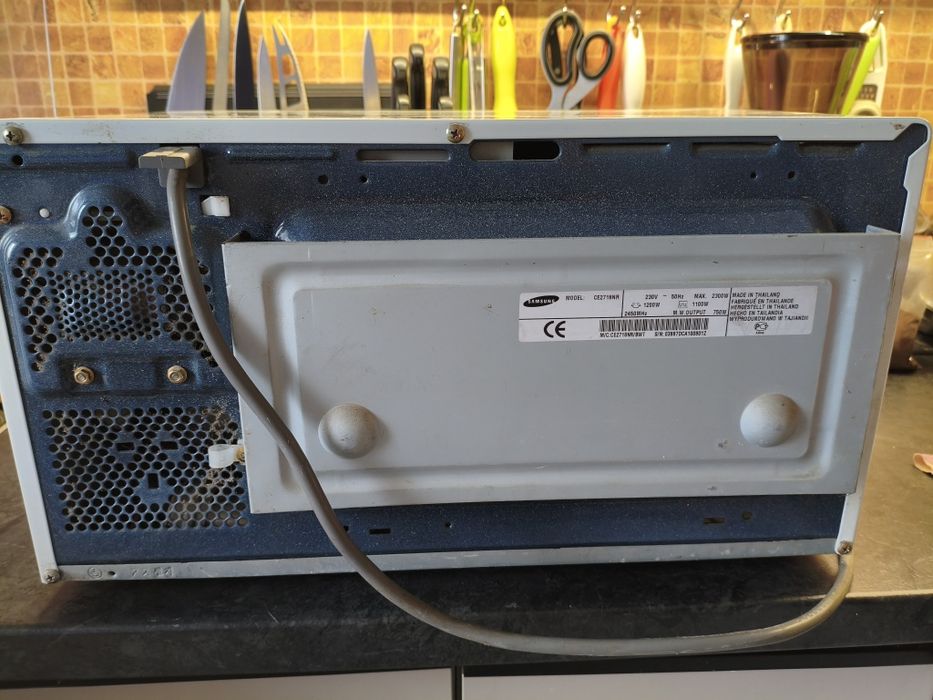 Печь микроволновая "Sumsung"