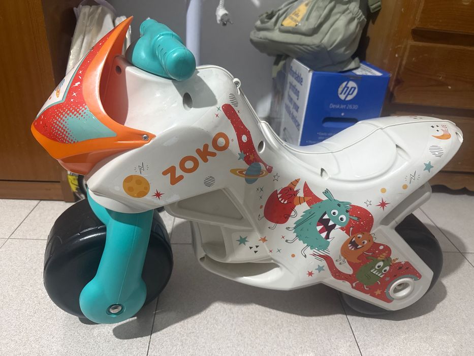 Moto de brincar de criança