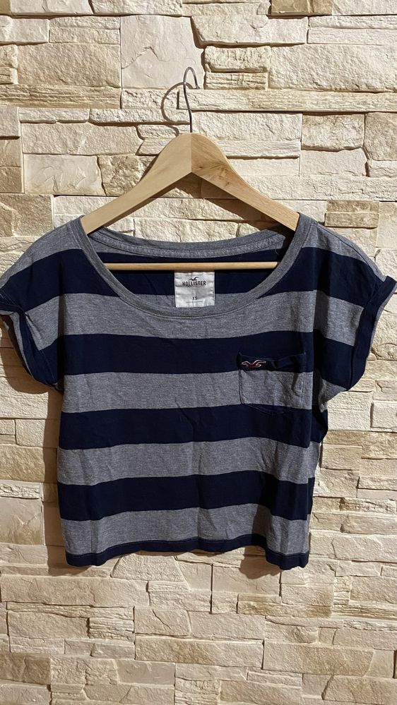 T-shirt Hollister XS top damski krótki stan bawełna szaro-granatowy