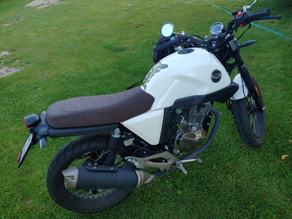 Zipp cafe kiden 125cc motocykl B jak nowy biały  motor racer klasyczny