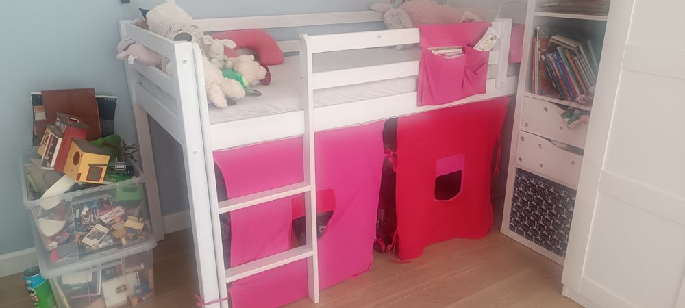 Łóżko dziecięce na antresoli 80x180 że zjeżdżalnią