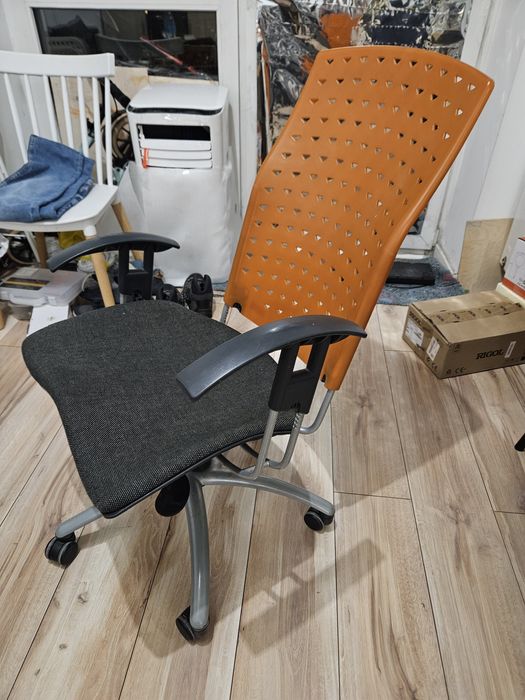 Krzesło obrotowe dużo regulacji porządne