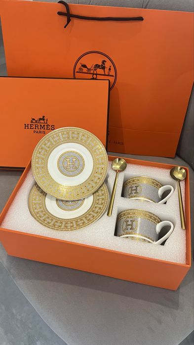 Набір посуду,сервіз Hermes