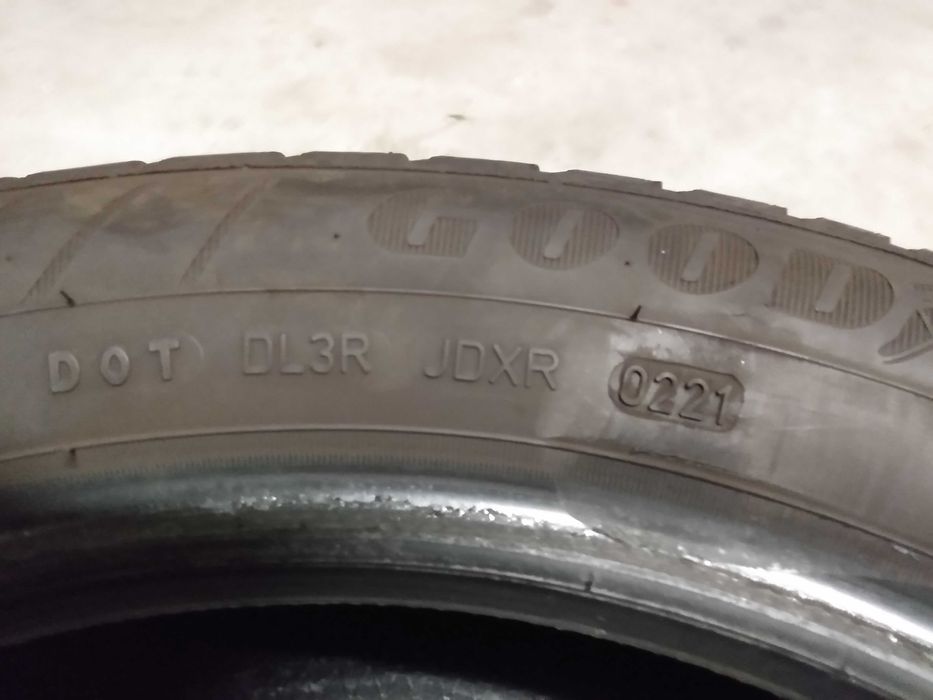 Opony 4 x Goodyear Vector 4Seasons Gen-2 215/55/R17 94V
