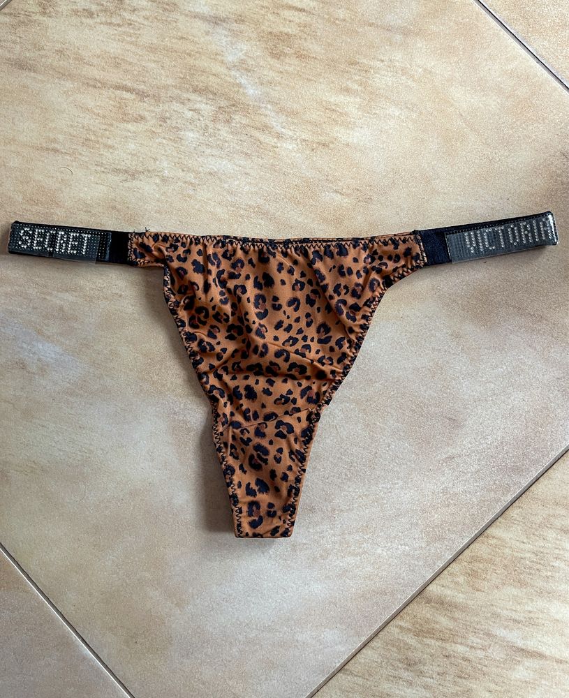 Stringi Victoria’s Secret