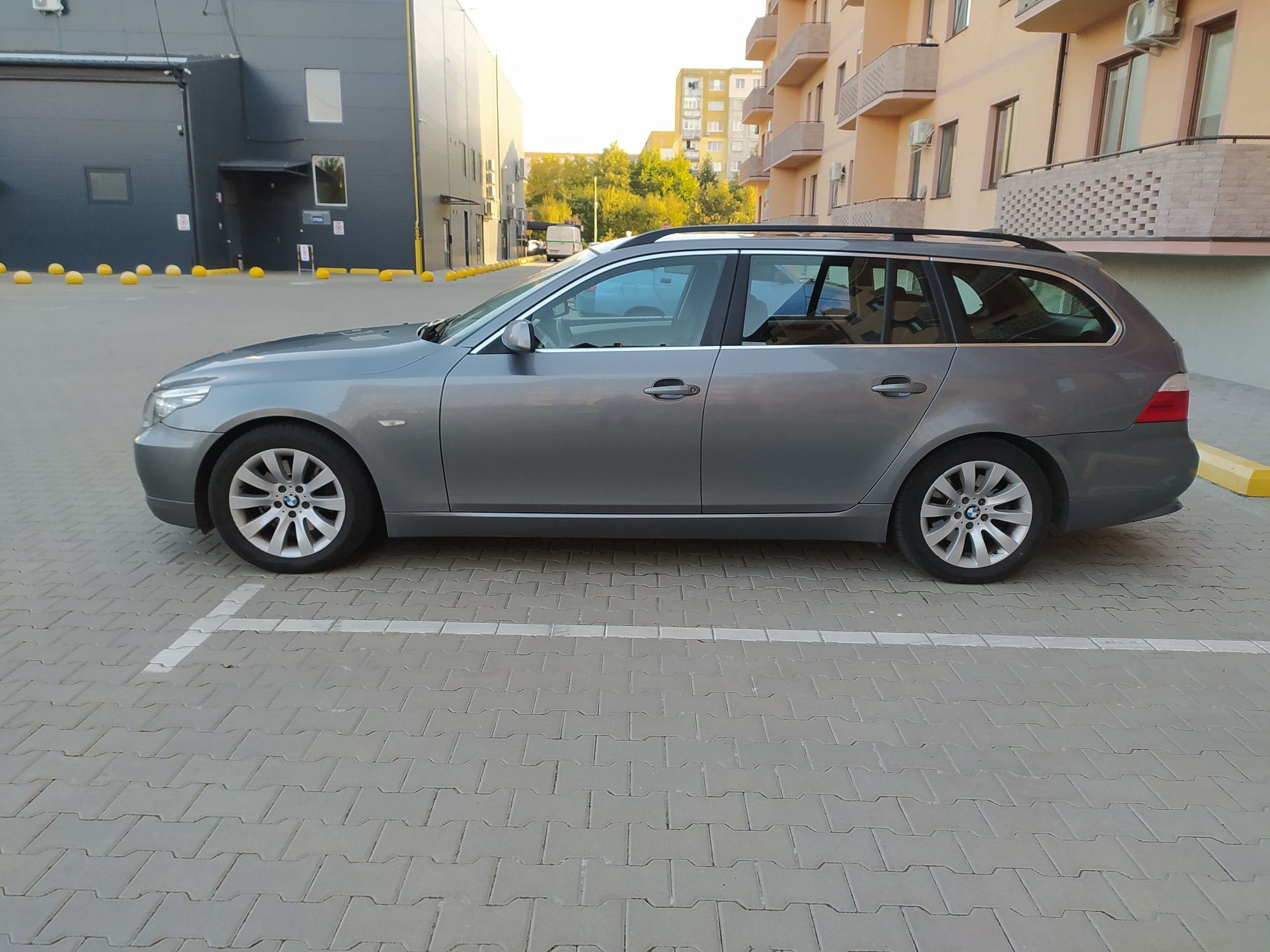 BMW 525, 3.0 дизель, АКПП.