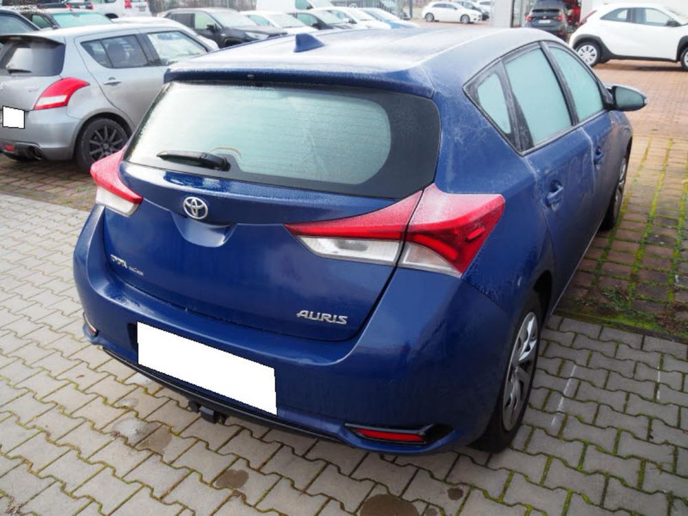 Toyota Auris 2017, 1.33 Dual VVT i , Niski przebieg