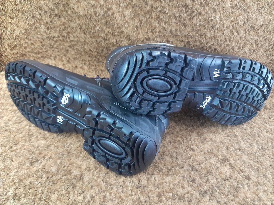 Туфлі , кросівки спецвзуття Elten 42 розмір.