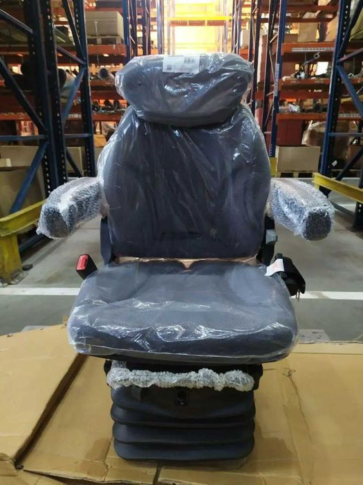 сидіння пневматичне John Deere CASE, New Holland, CLAAS, МТЗ, manitou