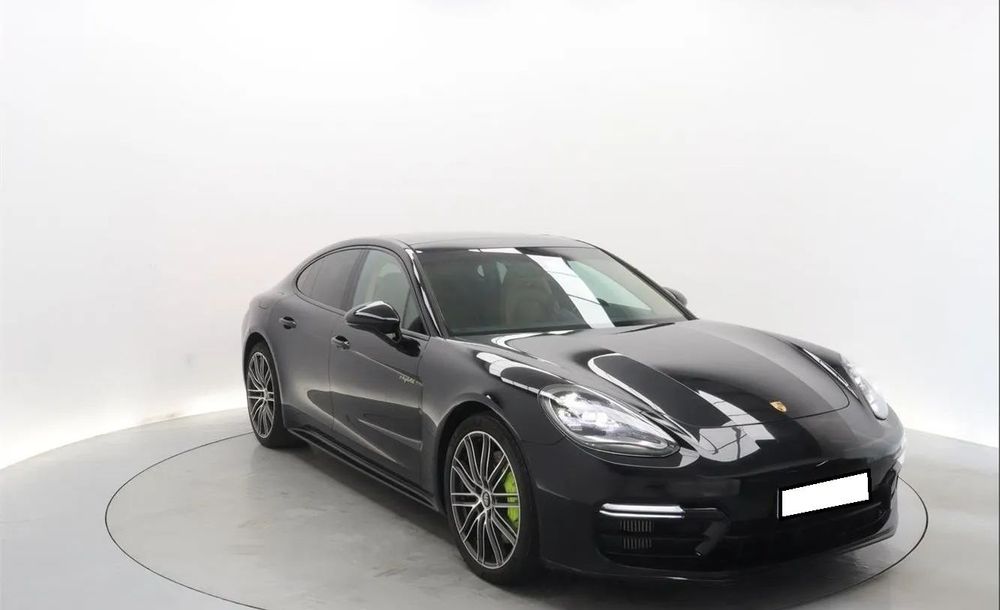 Porsche Panamera 4 E-Hybrid