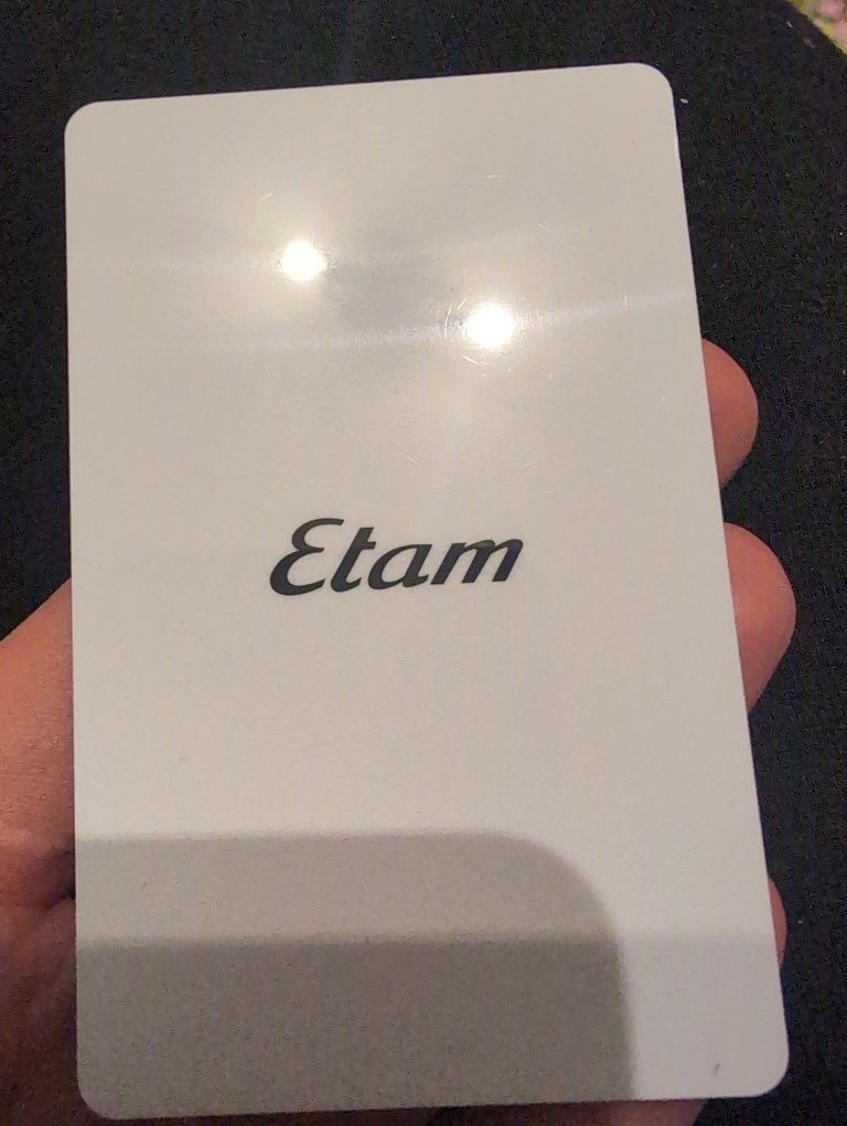 Karta podarunkowa Etam 160zł