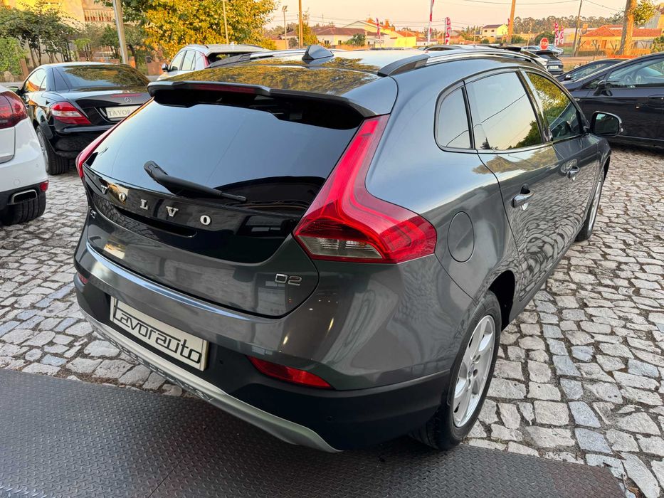 Volvo V40 Cross Country 1.6 D2 Momentum