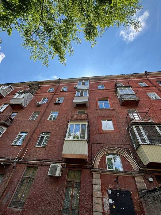 Новый ремонт! Яворницкого 100. Продам квартиру 56 м2. Две комнаты.