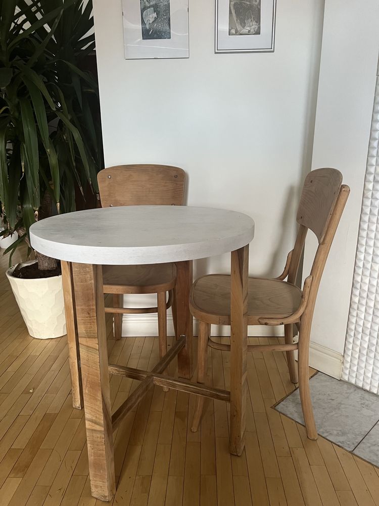 Stół i 2 krzesla