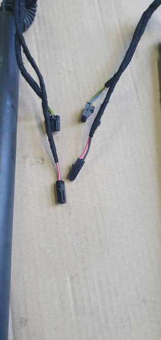 Skoda octavia III kombi silownik klapy elektryczny lewy prawy