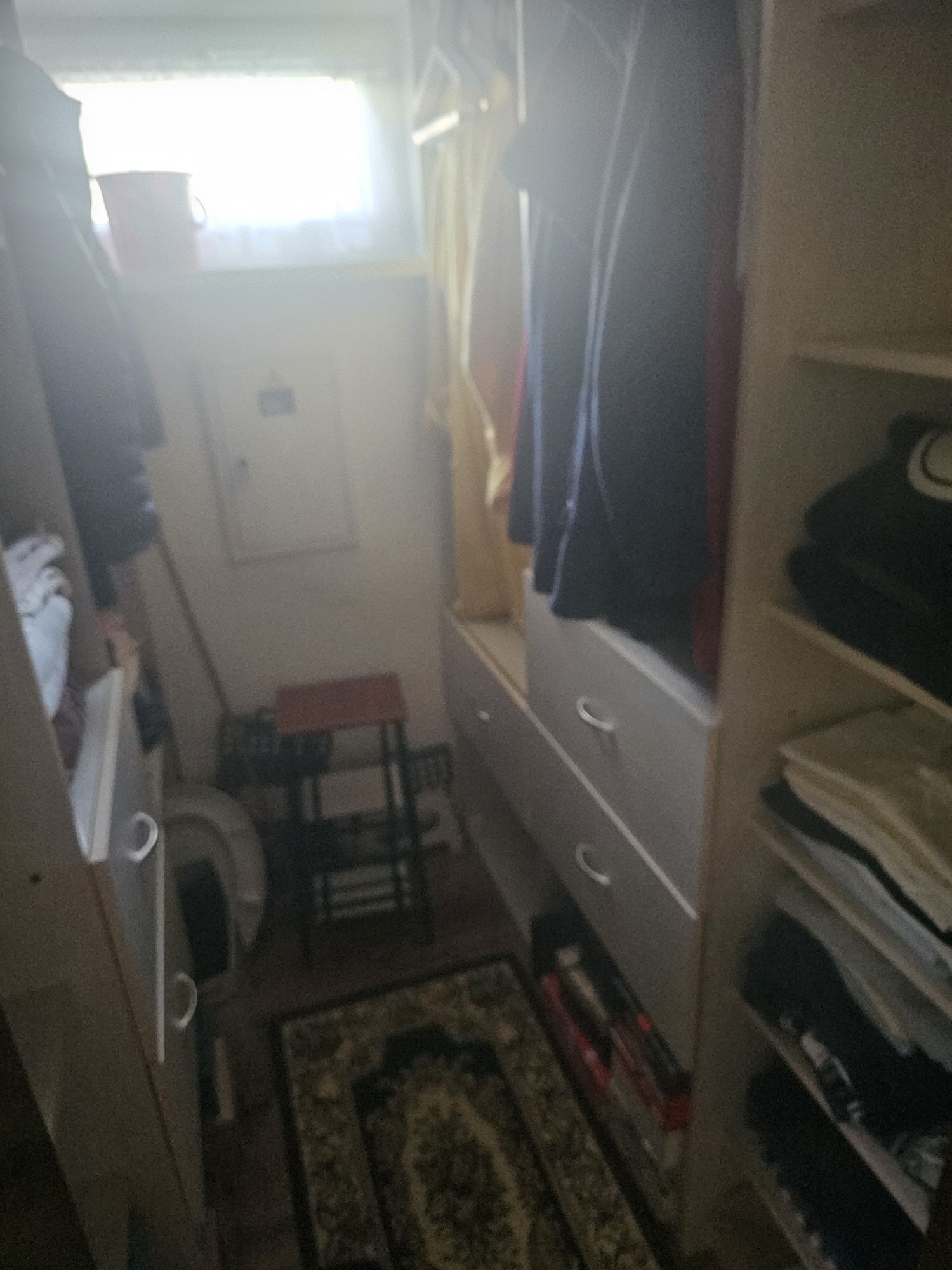ПРОДАМ ДОМ ВКременчуге.рн КРЮКОВ.Дом 2х этажный ,кирпичный.Возле Днепр