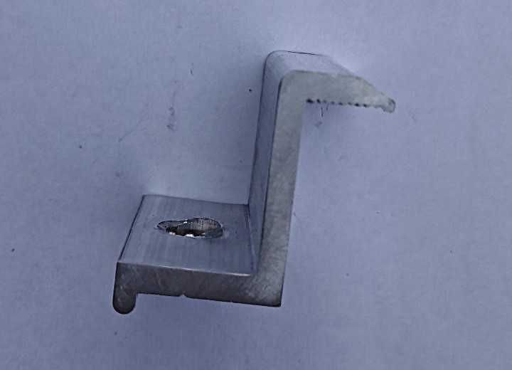 Притиск алюмінієвий торцевий 35 мм для  кріплення сонячних панелей