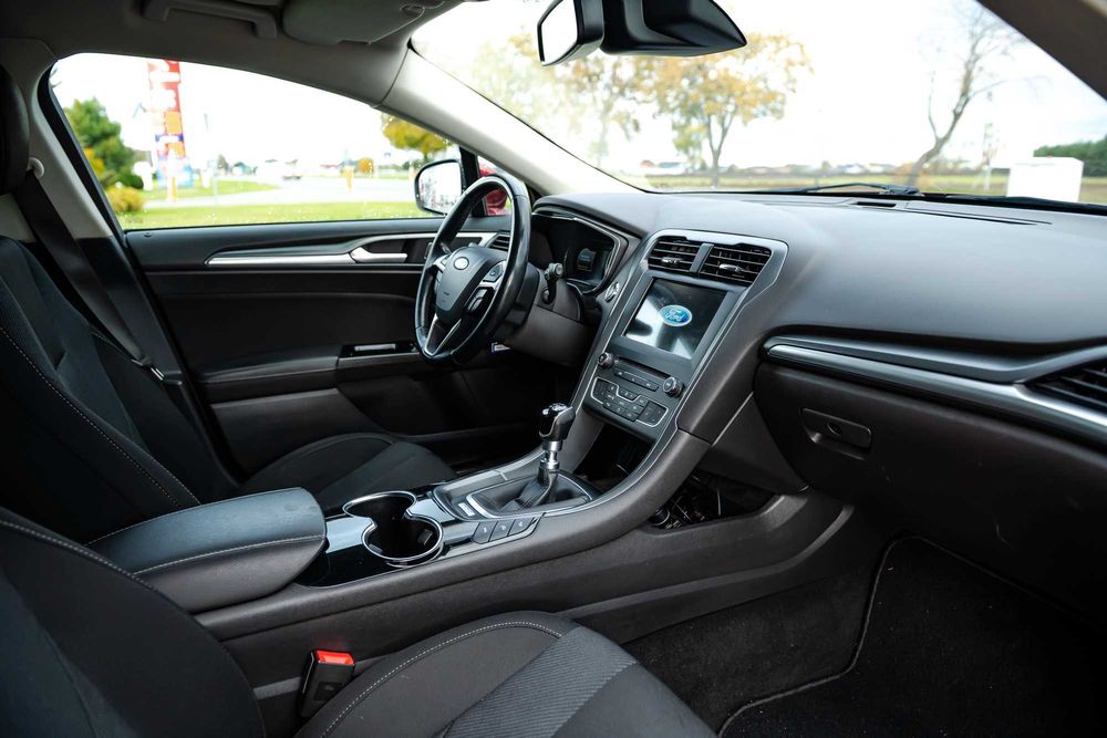 Ładny Ford Mondeo MK5 - 2.0 TDCI - 180KM - LED - Sync3 -Titanium