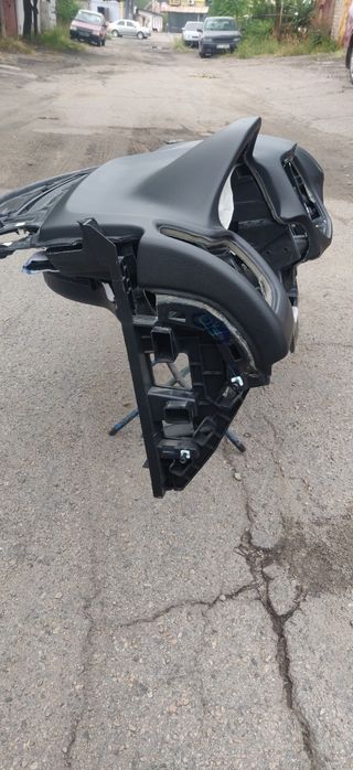 Торпедо передняя панель Jeep Compass