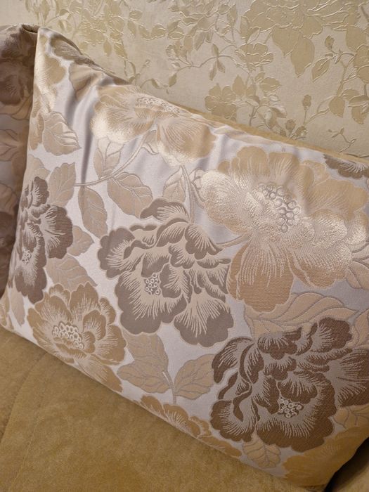 Продам диван в гарному стані