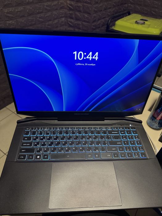 Ноотбук DREAM MACHINES ігровий