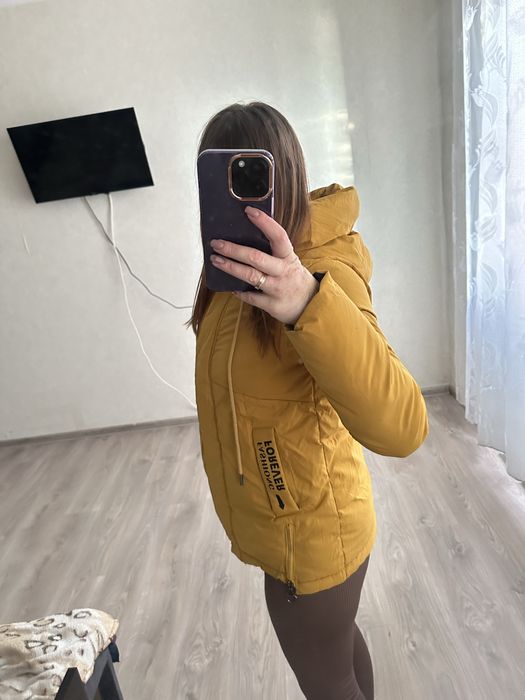 Жіноча куртка зимова