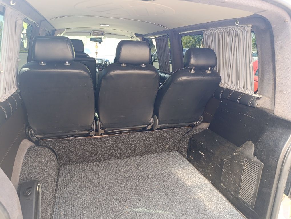 volkswagen transporter T5 2.5 АКПП  пасажир