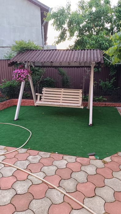 Оренда будинку з басейном на Роші