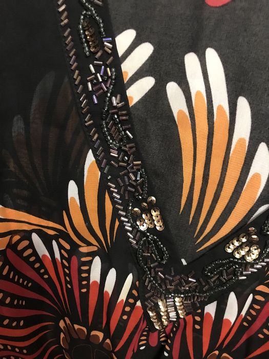 Парео у фірмі міні плаття